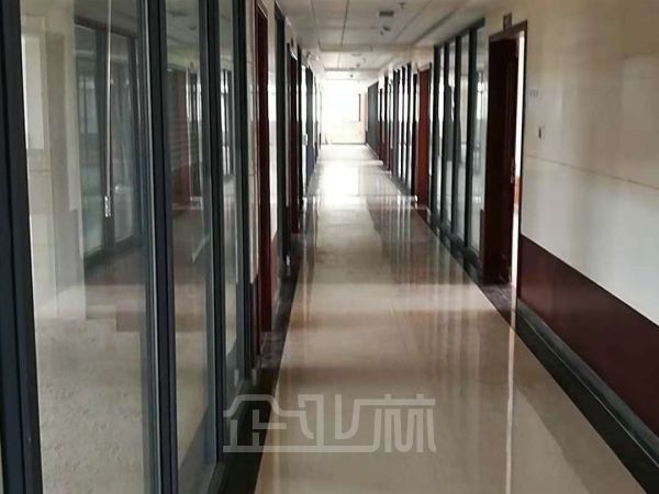 厂房正门图