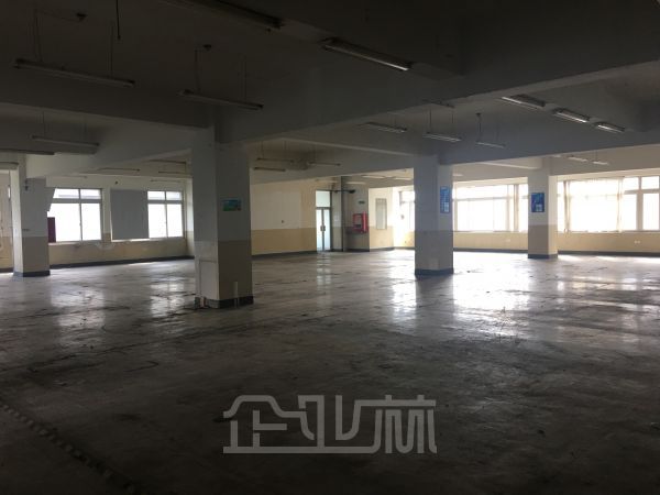厂房正门图