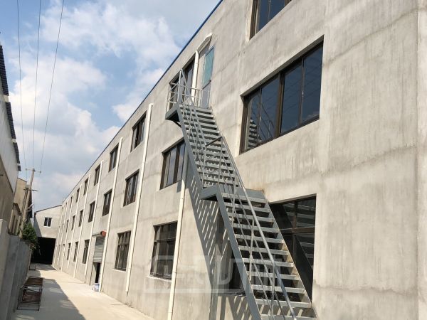 厂房正门图