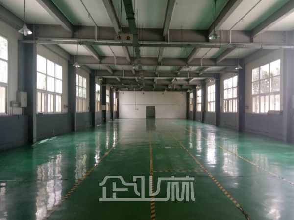 出租上海市杨浦区都市工业园区2376平方米厂房