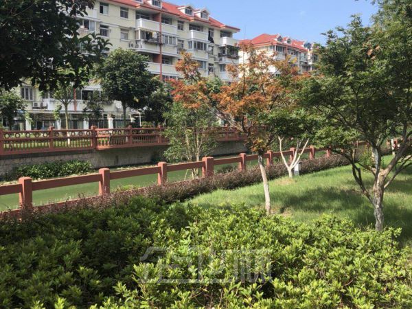办公正门图
