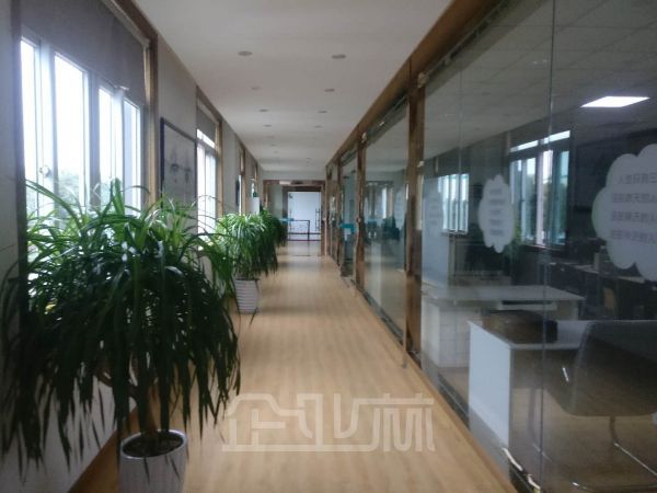 胜浦2500平标准厂房出租 可分租 有无尘车间