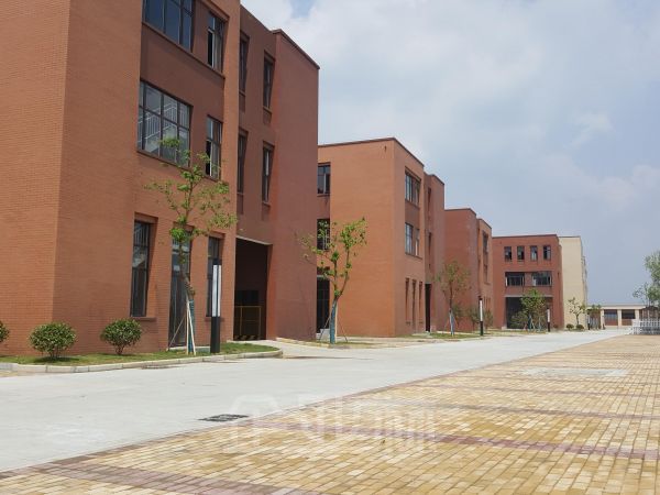 厂房内饰图