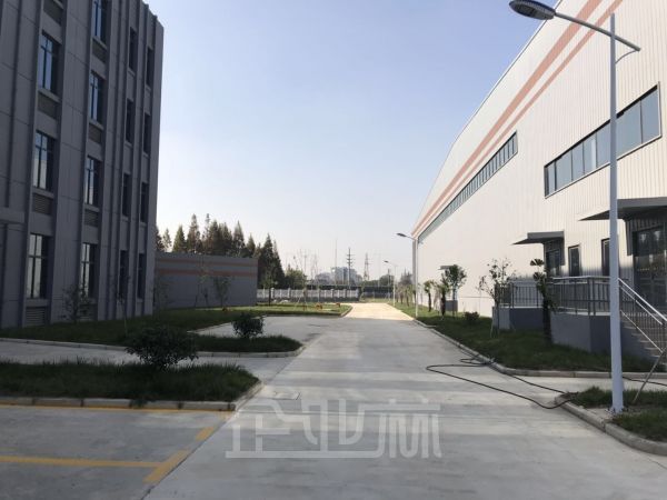 仓库正门图