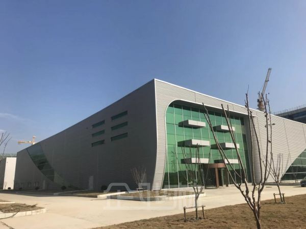 厂房正门图