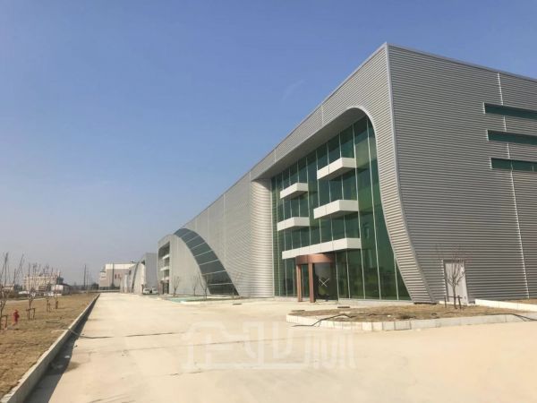 厂房正门图