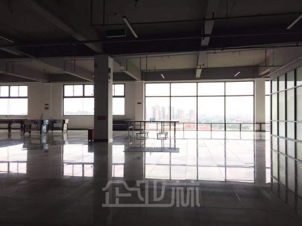 厂房正门图