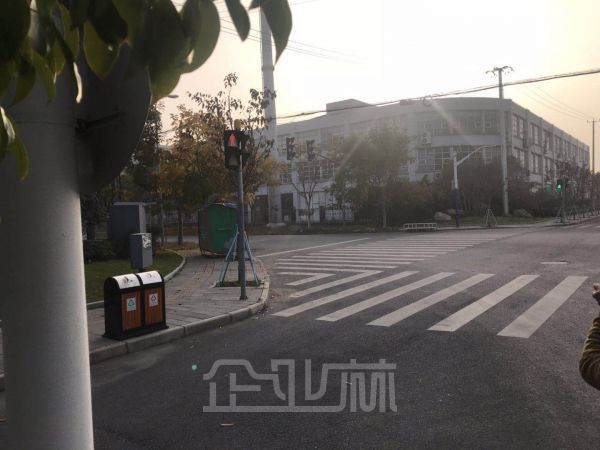 上海松江10200平厂房出售