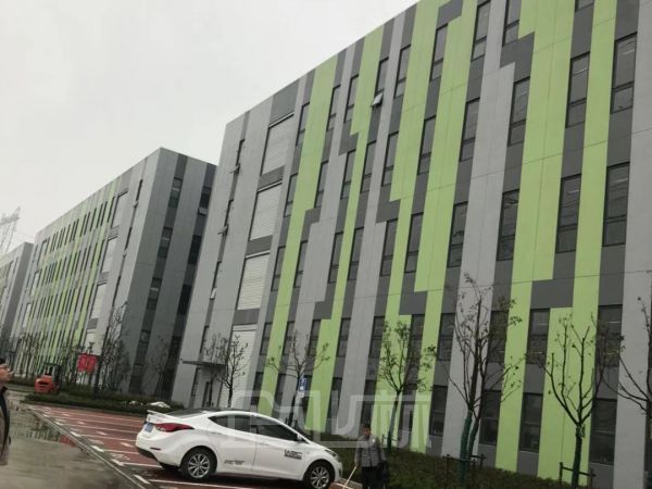 厂房正门图