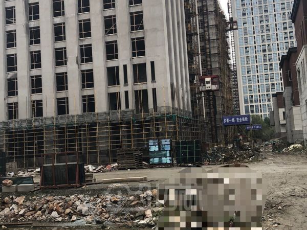 厂房正门图