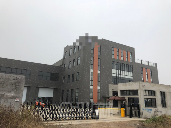 厂房正门图