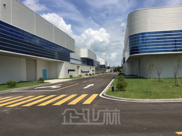 厂房正门图