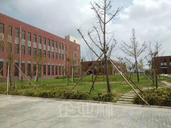 厂房内饰图