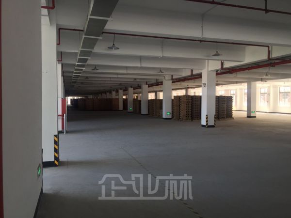 厂房正门图