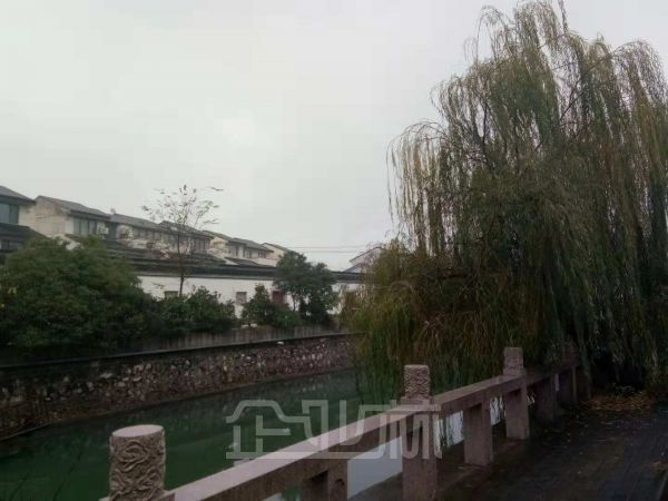 苏州吴中区西山11亩土地3100平厂房低价出售