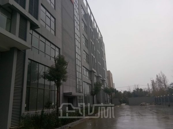 苏州吴江开发区一幢五层17500平厂房分割出租