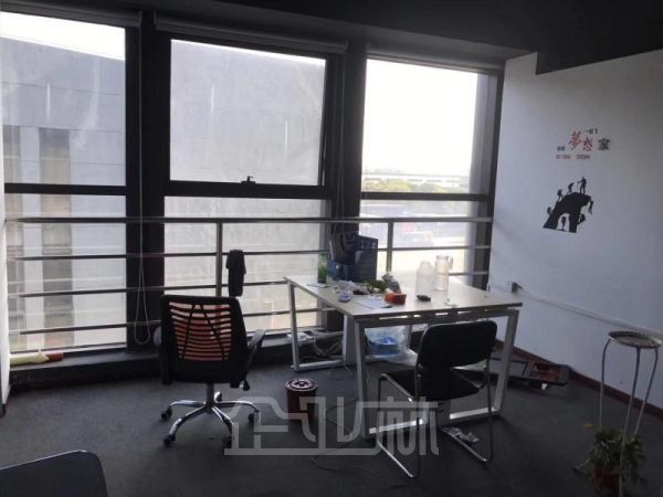 办公正门图