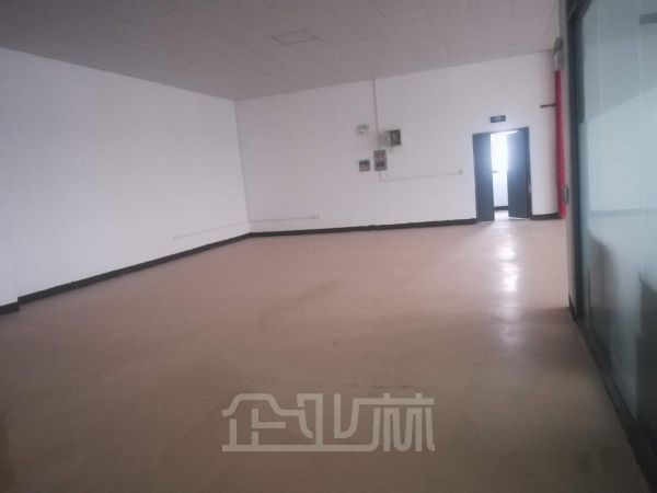 厂房正门图