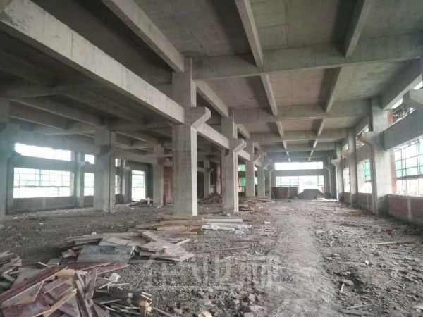 厂房正门图