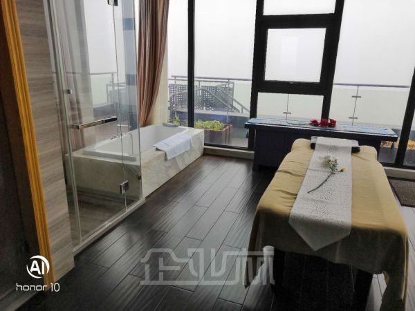 厂房正门图