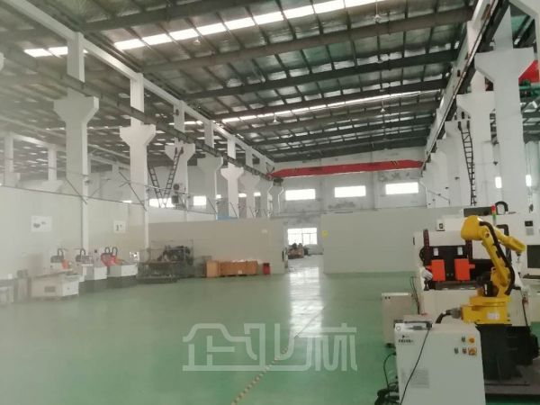 厂房正门图