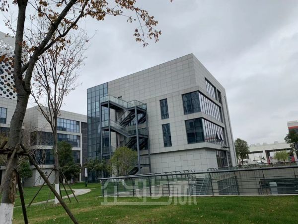 办公正门图
