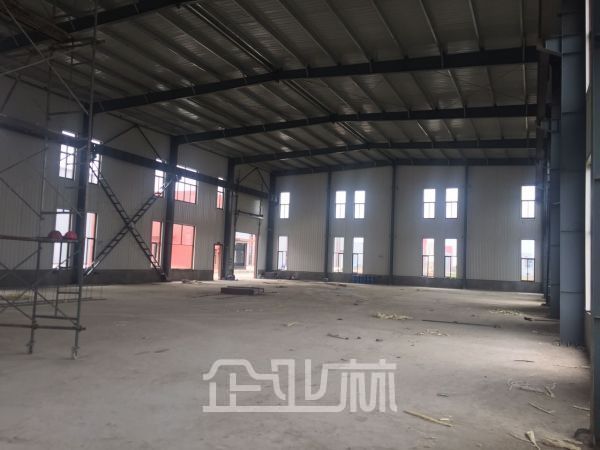 出售：南通海门园区1800-2100平方单层厂房火车头