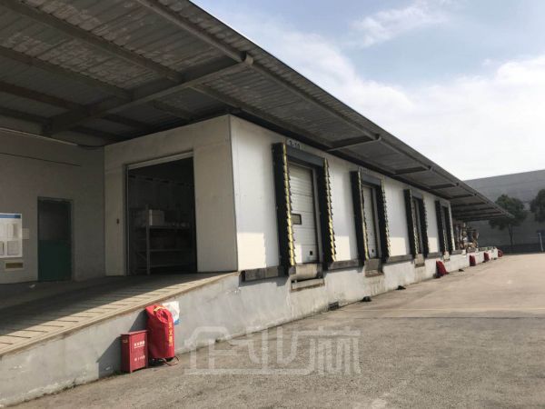 仓库正门图