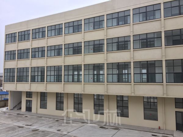 厂房正门图