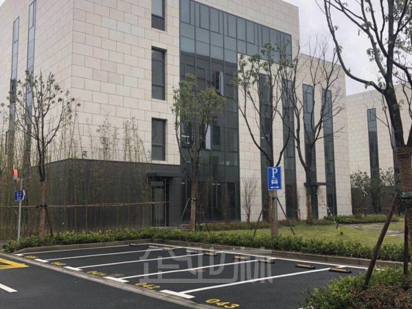 厂房正门图