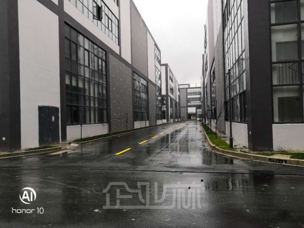 厂房正门图