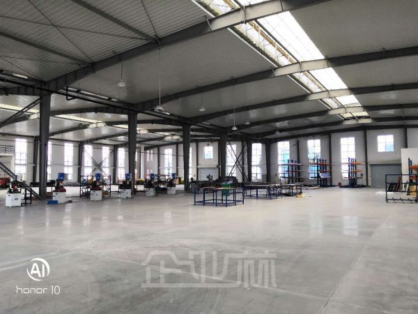 厂房正门图