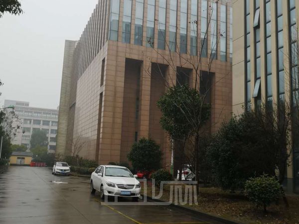 厂房正门图