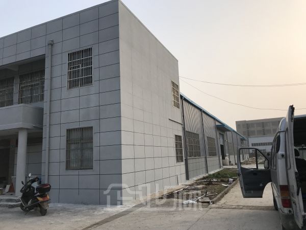 出租启东市寅阳和合镇村工业园1250平方标准厂房345国道旁，原336省道