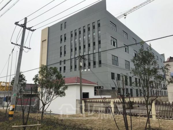 厂房正门图
