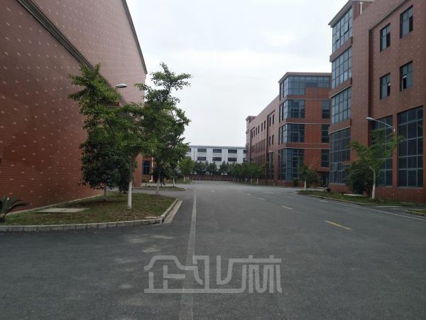 浦东9000平全新厂房出租