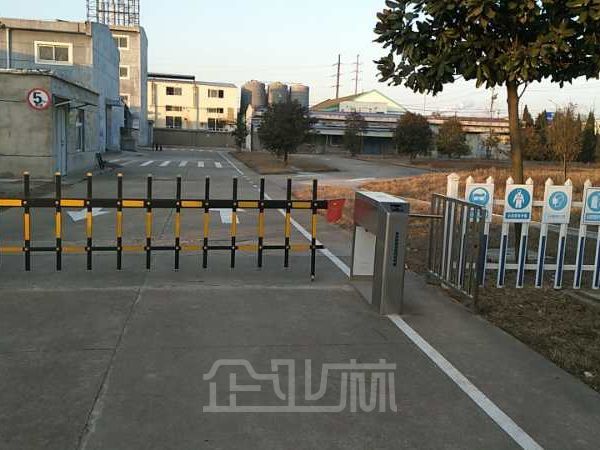 厂房正门图
