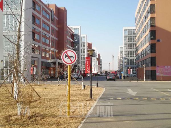 厂房正门图