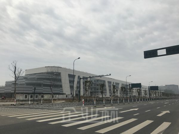 厂房正门图