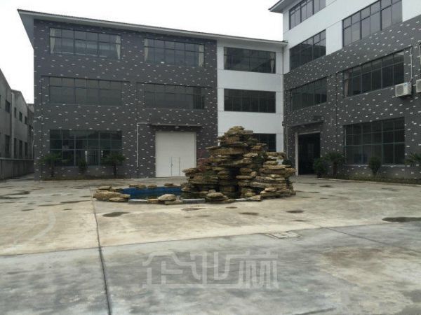 厂房正门图