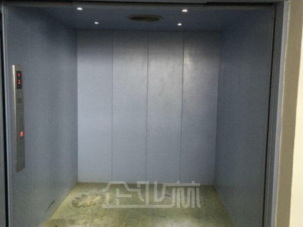 厂房正门图
