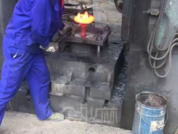 厂房正门图