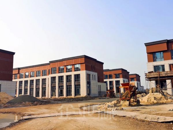 厂房正门图