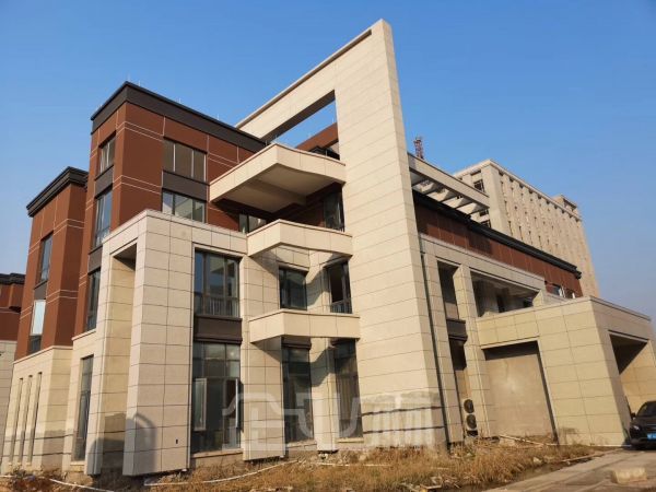 厂房正门图