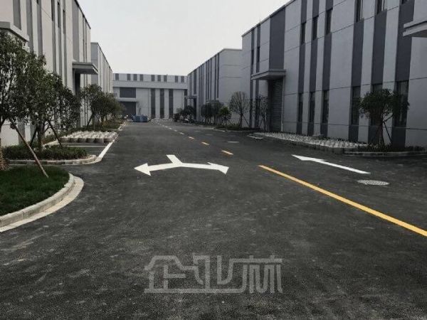 厂房正门图
