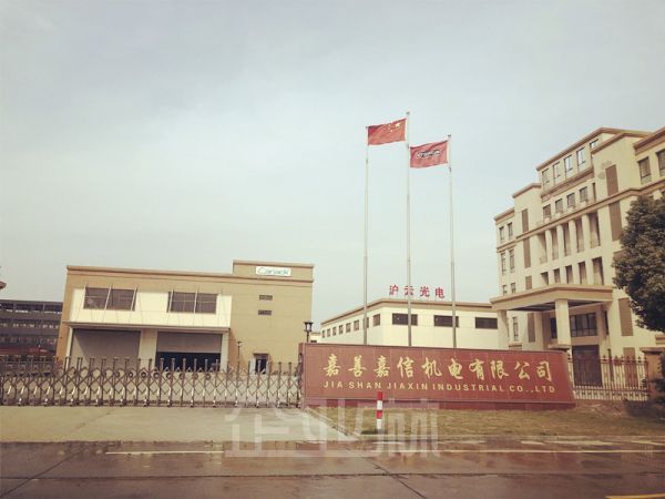 厂房正门图
