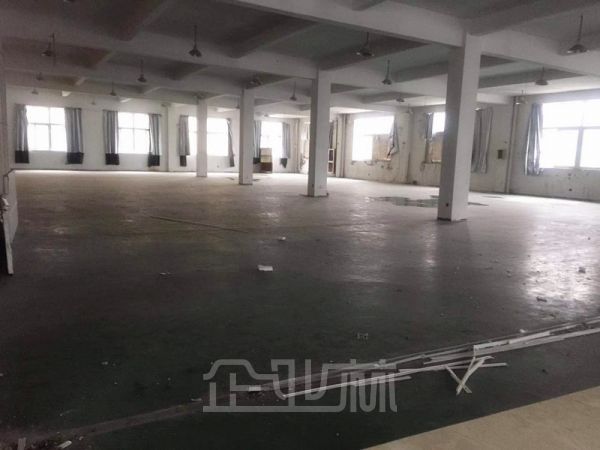 厂房正门图
