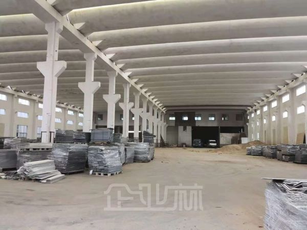 厂房正门图