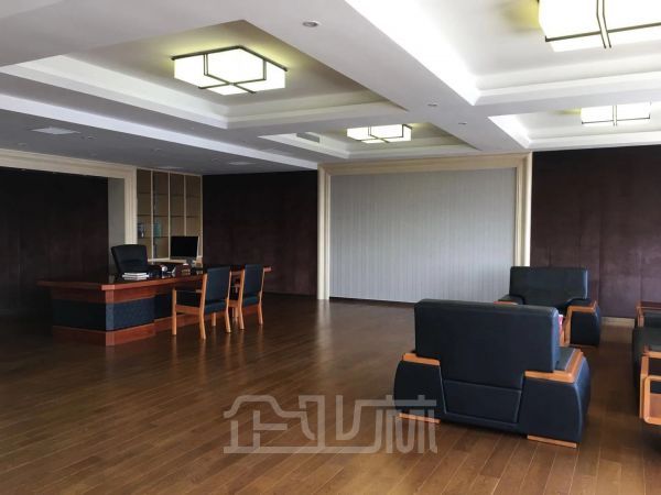 厂房正门图