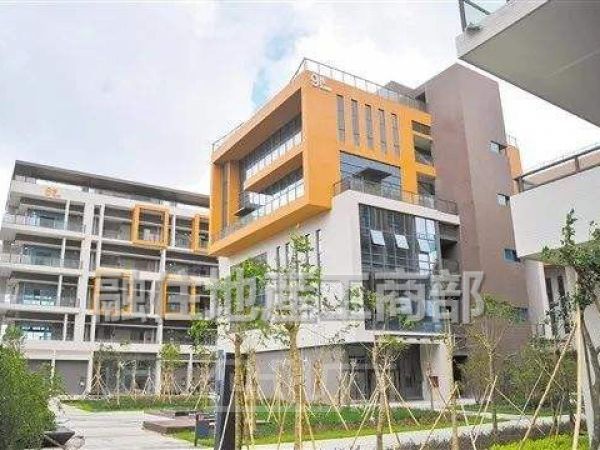 厂房正门图